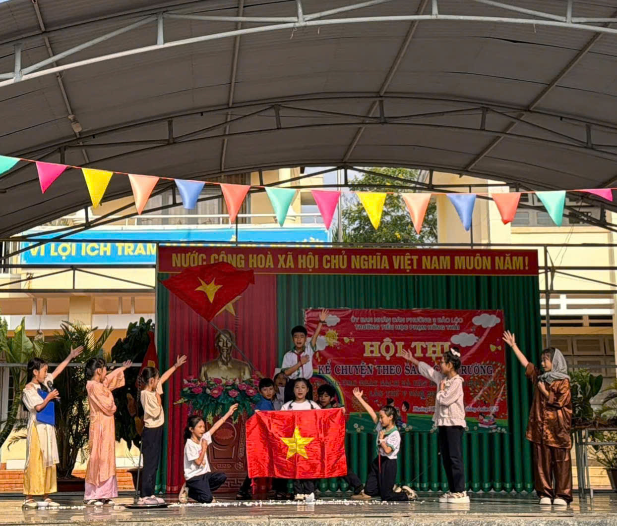 CUỘC THI KỂ CHUYỆN THEO SÁCH CHỦ ĐỀ: “BÁC HỒ KÍNH YÊU – ANH BỘ ĐỘI CỤ HỒ” HƯỞNG ỨNG NGÀY SÁCH VÀ VĂN HÓA ĐỌC VIỆT NAM LẦN THỨ V NĂM 2026 