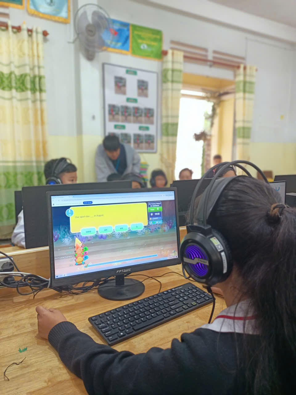 VÒNG CẤP TRƯỜNG SÂN CHƠI "THIẾU NHI VIỆT NAM - VƯƠN RA THẾ GIỚI"