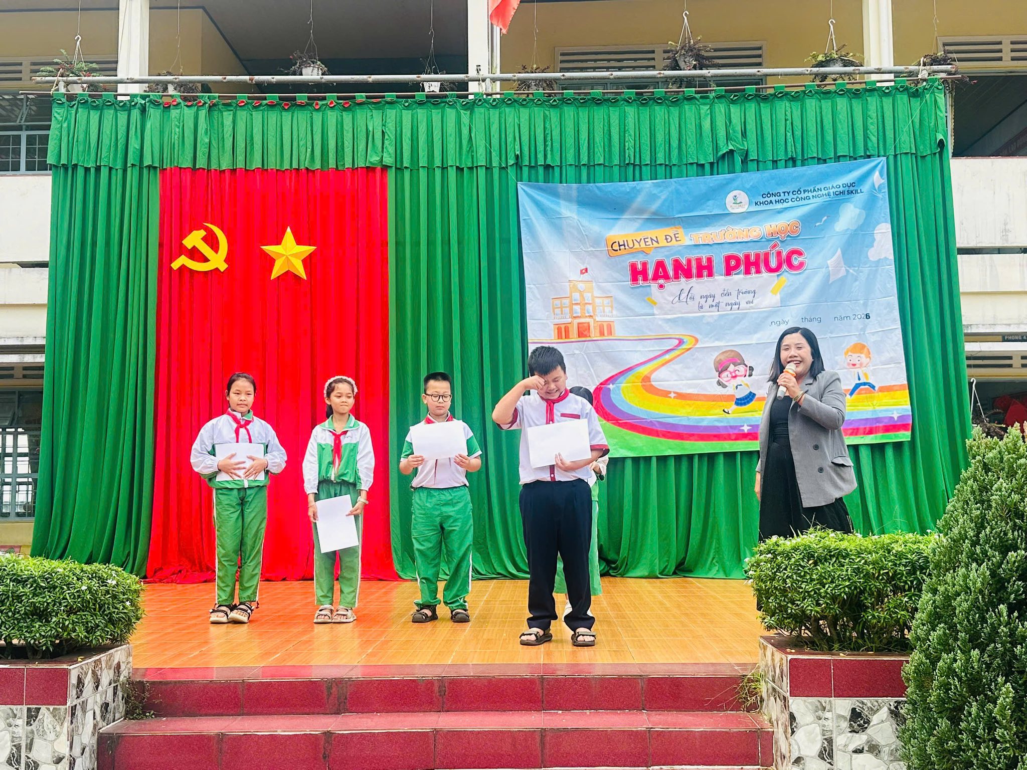 KĨ NĂNG SỐNG: CHUYÊN ĐỀ: TRƯỜNG HỌC HẠNH PHÚC