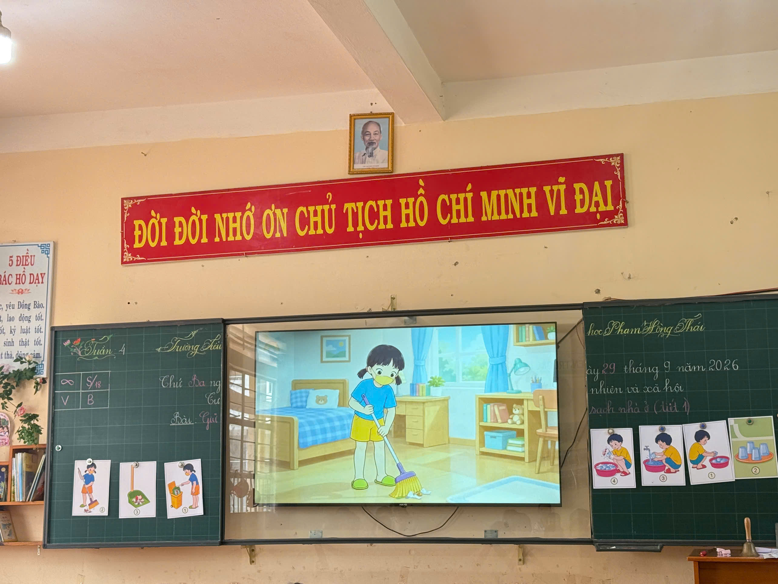 KHỐI 2 ĐỔI MỚI SINH HOẠT CHUYÊN ĐỀ QUA TIẾT DẠY ỨNG DỤNG TRÍ TUỆ NHÂN TẠO AI