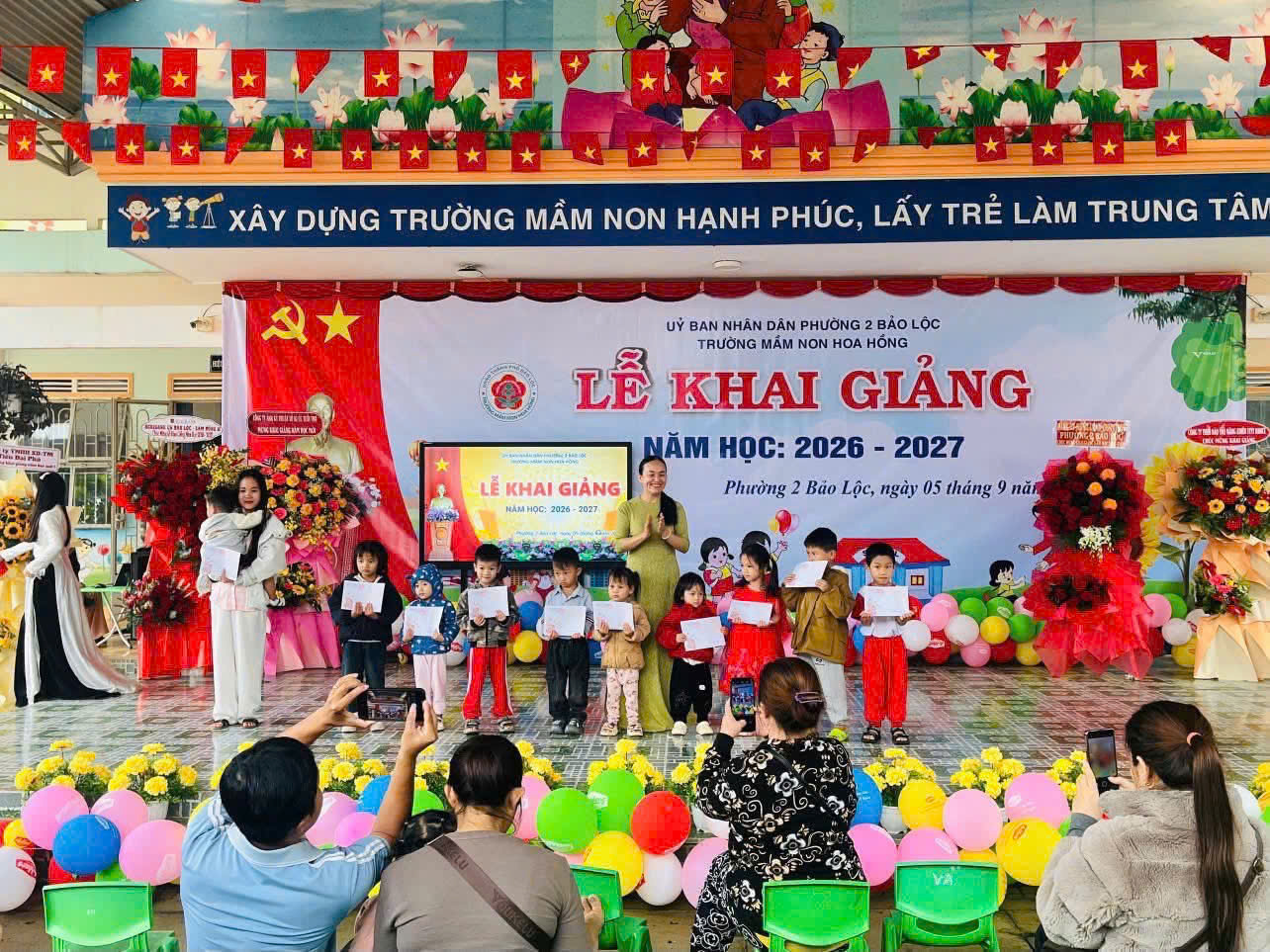 Hình ảnh lễ khai giảng của trường 