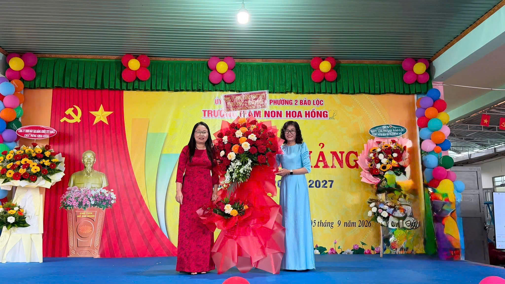 Hình ảnh lễ khai giảng của trường 
